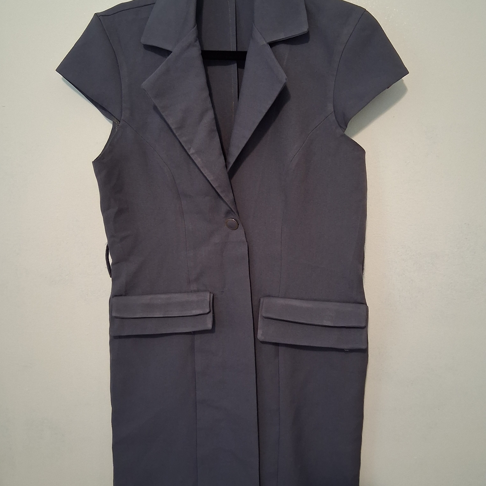 Elegant Gray Women's Blazer